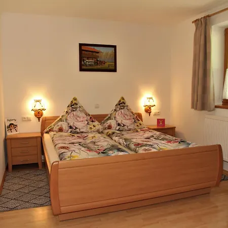 Bocksleitnerhof Farm stay *